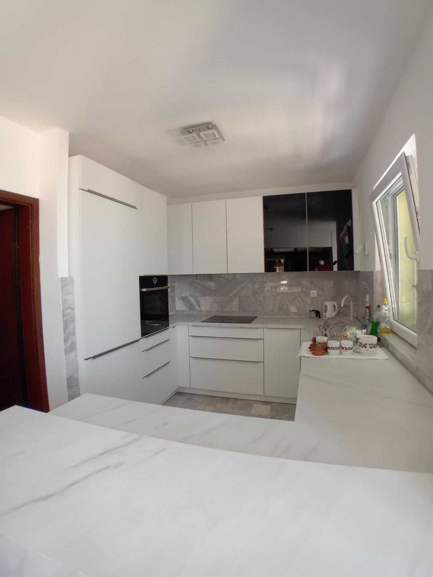 Sea View Family Apartment Baška Voda Εξωτερικό φωτογραφία